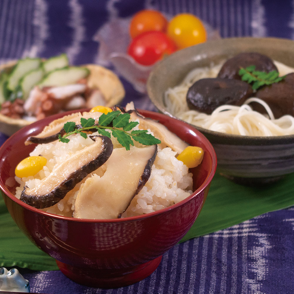 山のアワビのオイシイタケご飯